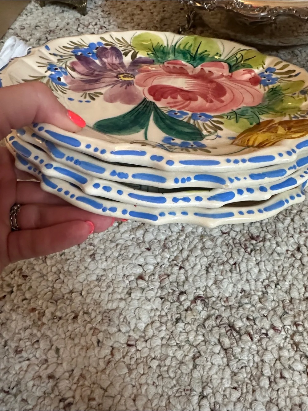 Italian Renaissance Revival majolica plates featuring the famous Nove Rose